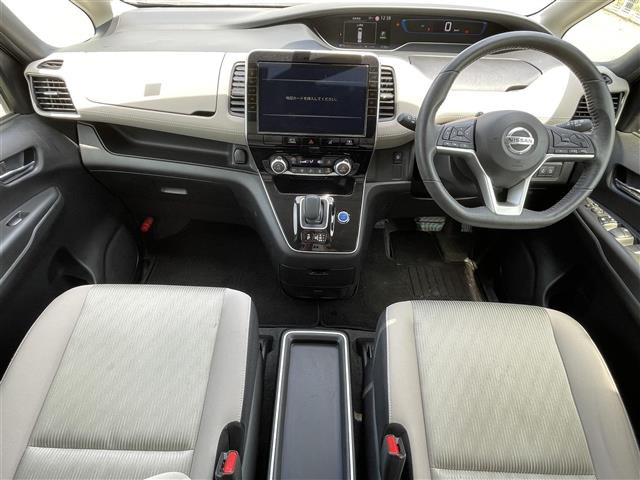 セレナ1.2 e-POWER ハイウェイスターV