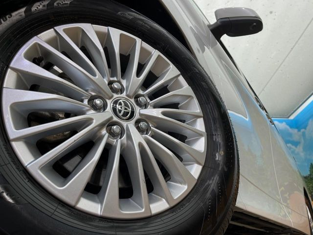 �y�����A���~�z�C�[���z�O�ςɃ}�b�`���������A���~�z�C�[���𑕒����Ă���܂��B�e��ЊO�A���~�z�C�[����A�X�^�b�h���X�^�C�����戵�����Ă���܂��B���񂲑��k����������