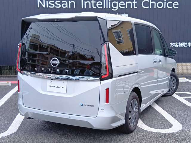セレナ1.4 e-POWER XV