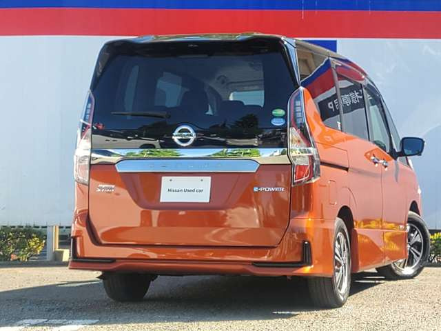セレナ1.2 e-POWER ハイウェイスターV