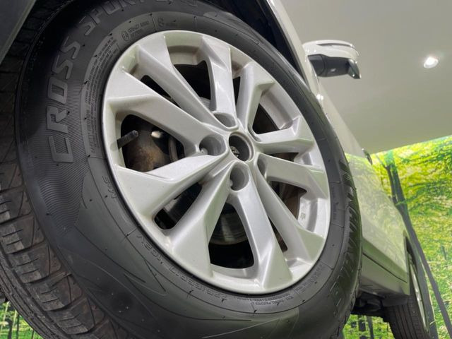 �y����17�C���`�A���~�z�C�[���z�O�ςɃ}�b�`���������A���~�z�C�[���𑕒����Ă���܂��B�e��ЊO�A���~�z�C�[����A�X�^�b�h���X�^�C�����戵�����Ă���܂��B���񂲑��k����������