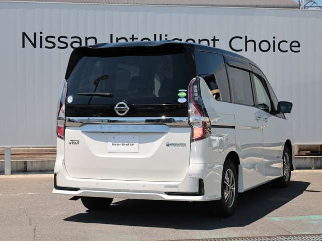 セレナ1.2 e-POWER ハイウェイスターV