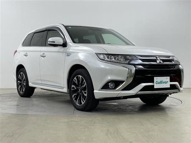 アウトランダーPHEV2.0 G ナビパッケージ 4WD