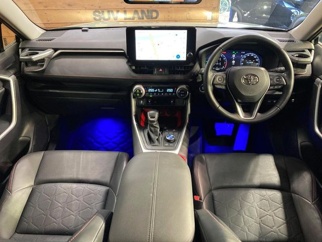 RAV42.0 アドベンチャー オフロードパッケージ II 4WD