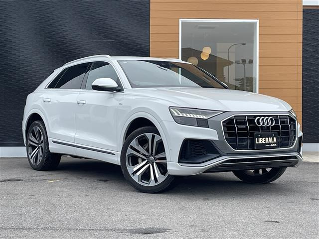 Q855 TFSI クワトロ デビューパッケージ Sライン 4WD