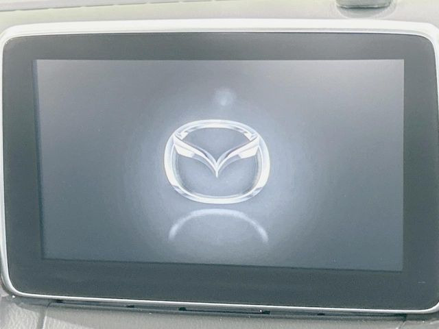 デミオ