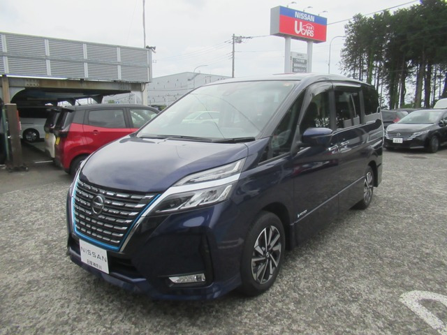 セレナ1.2 e-POWER ハイウェイスターV