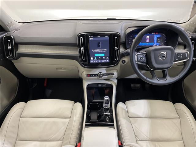XC40アルティメット B4 AWD 4WD