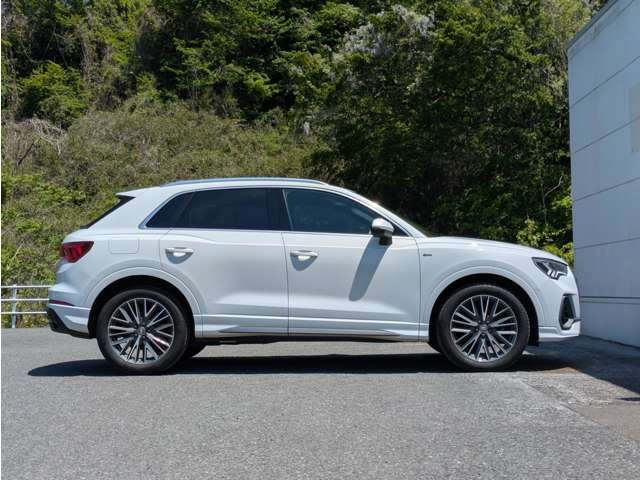 Q3