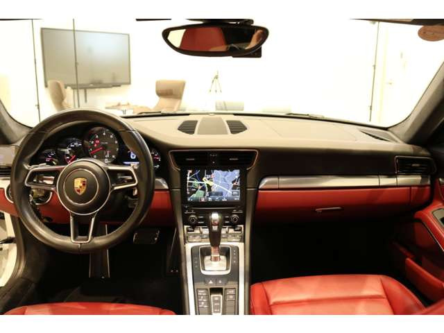 911カレラ4S PDK