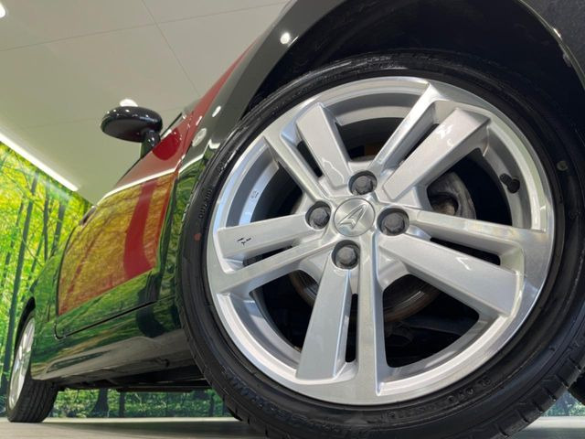 �y15�C���`�A���~�z�C�[���z�O�ςɃ}�b�`�����A���~�z�C�[���𑕒����Ă���܂��B�e��A���~�z�C�[����A�X�^�b�h���X�^�C�����戵�����Ă���܂��B���񂲑��k����������