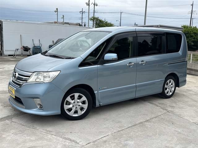 セレナ2.0 ハイウェイスター S-HYBRID