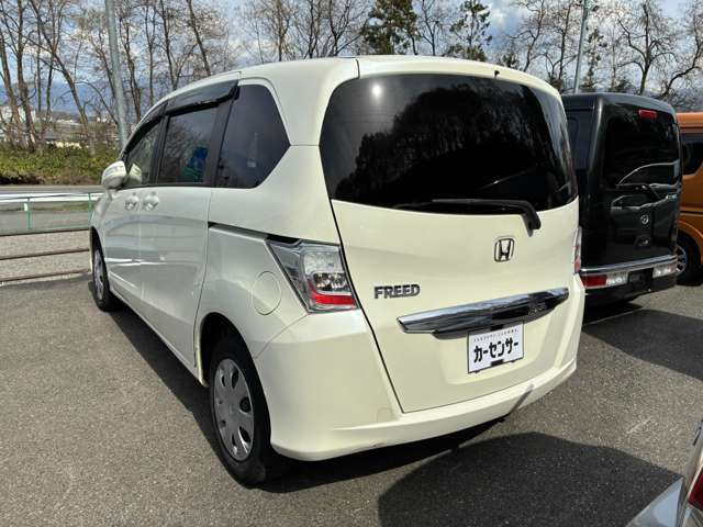 フリード1.5 G ジャストセレクション 4WD