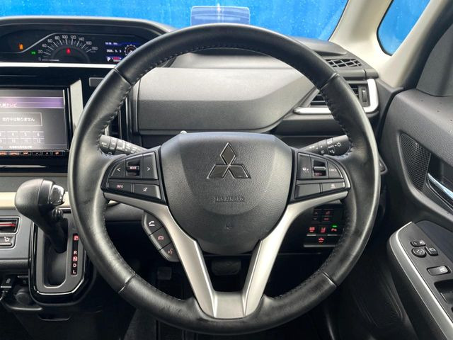 �y�X�e�A�����O�X�C�b�`�z�^�]���A�O������ڐ������炷���ƂȂ��A�I�[�f�B�I���̑��삪�\�ȕ֗��@�\!���S&���K�ȃh���C�u�����o���Ă���܂���