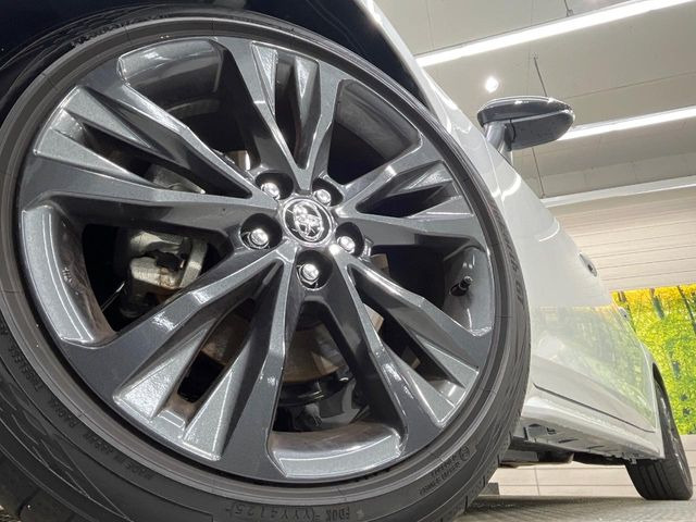 �y�����A���~�z�C�[���z�O�ςɃ}�b�`���������A���~�z�C�[���𑕒����Ă���܂��B�e��ЊO�A���~�z�C�[����A�X�^�b�h���X�^�C�����戵�����Ă���܂��B���񂲑��k����������