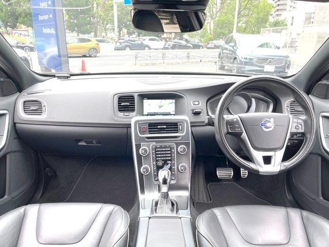 V60D4 Rデザイン ディーゼル