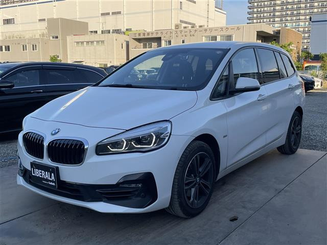 2シリーズグランツアラー218i