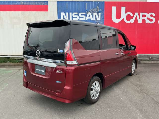 セレナ2.0 ハイウェイスター S-HYBRID チェアキャブスロープ車いす1名セカンド仕様