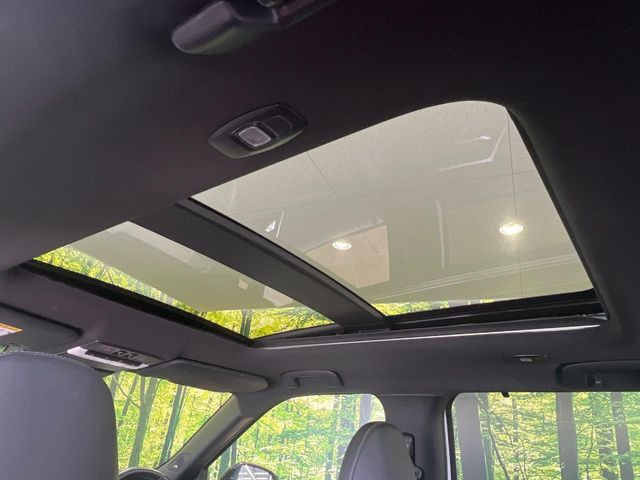アウトランダーPHEV 2.4 ブラック エディション 4WD