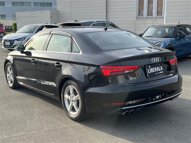 A3セダン40 TFSI クワトロ スポーツ 4WD