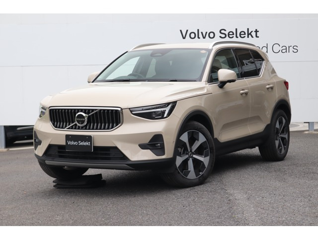 XC40ウルトラ B4 AWD 4WD