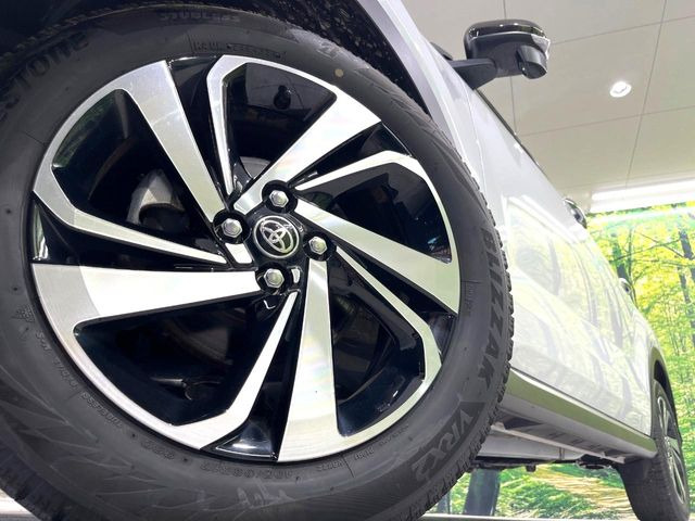 �y����17�C���`�A���~�z�C�[���z�O�ςɃ}�b�`���������A���~�z�C�[���𑕒����Ă���܂��B�e��ЊO�A���~�z�C�[����A�X�^�b�h���X�^�C�����戵�����Ă���܂��B���񂲑��k����������
