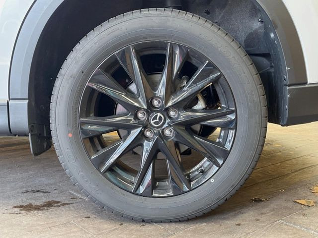 �y�O���[�h��p����19�C���`�A���~�z�C�[���z�f�U�C�����̍��������A���~�z�C�[���𑕒����Ă���܂��B�e��ЊO�A���~�z�C�[����A�X�^�b�h���X�^�C�����戵�����Ă���܂��B���񂲑��k����������