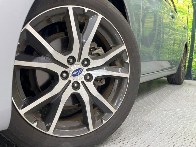 �y����17�C���`�A���~�z�C�[���z�O�ςɃ}�b�`���������A���~�z�C�[���𑕒����Ă���܂��B�e��ЊO�A���~�z�C�[����A�X�^�b�h���X�^�C�����戵�����Ă���܂��B���񂲑��k����������