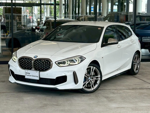 1シリーズM135i xドライブ 4WD