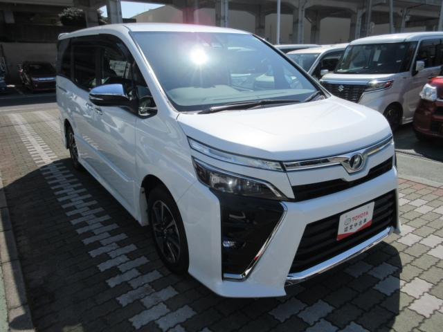 ヴォクシー2.0 ZS 煌