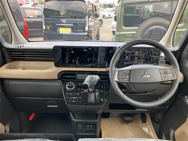 デリカミニG プレミアム 4WD