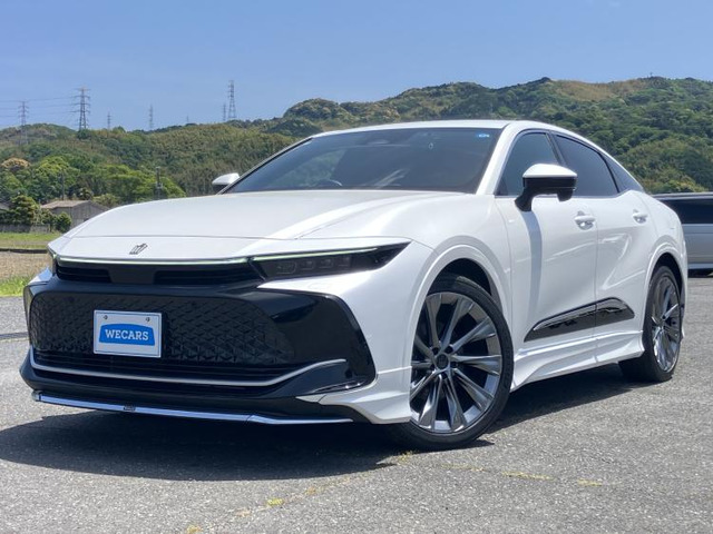 クラウンクロスオーバー2.5 G レザー パッケージ E-Four 4WD