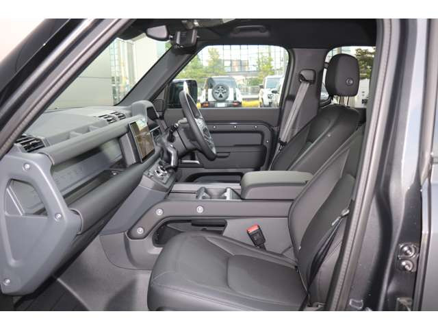 ディフェンダー110 X ダイナミック SE 2.0L P300 4WD