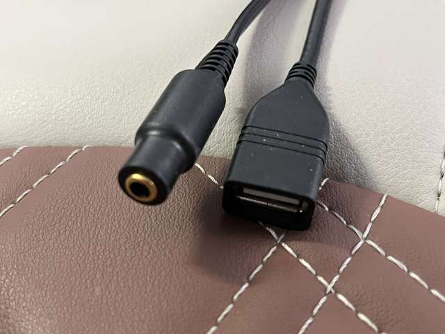 AUX�AUSB�ڑ��\!