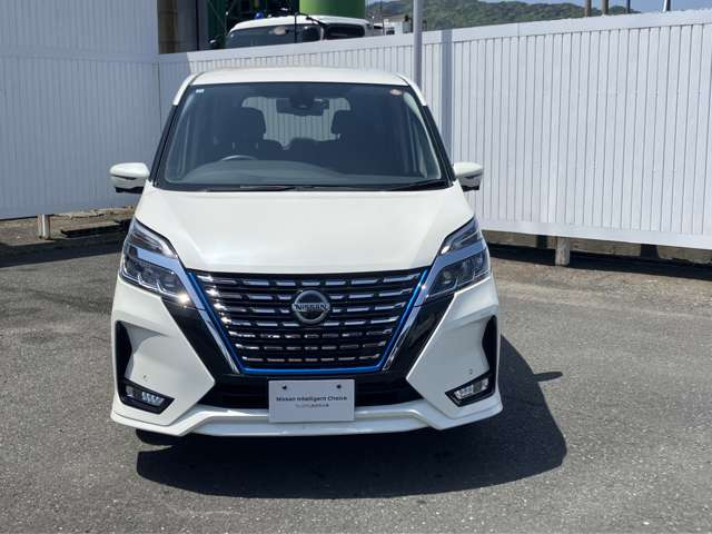 セレナ1.2 e-POWER ハイウェイスターV