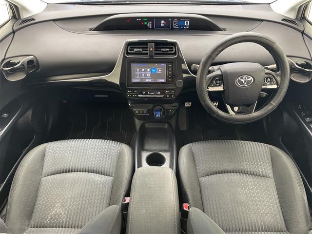 プリウス1.8 S
