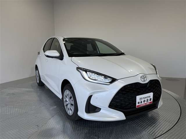 ヤリス1.5 ハイブリッド G E-Four 4WD