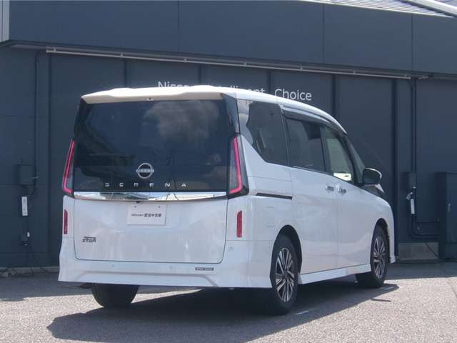セレナ2.0 ハイウェイスターV