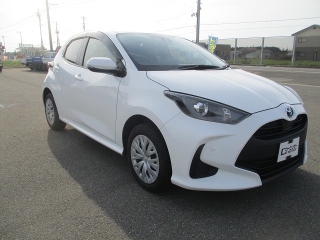 ヤリス1.5 ハイブリッド X E-Four 4WD