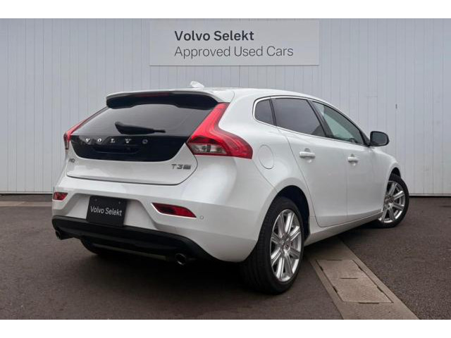 V40T3 インスクリプション