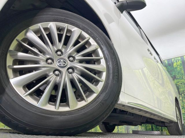 �y�����A���~�z�C�[���z�O�ςɃ}�b�`���������A���~�z�C�[���𑕒����Ă���܂��B�e��ЊO�A���~�z�C�[����A�X�^�b�h���X�^�C�����戵�����Ă���܂��B���񂲑��k����������