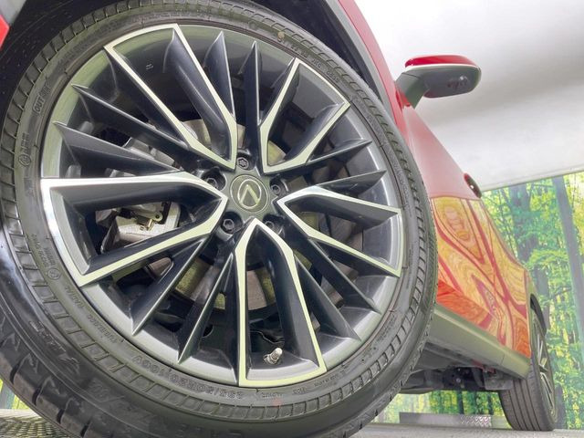 �y�����A���~�z�C�[���z�O�ςɃ}�b�`���������A���~�z�C�[���𑕒����Ă���܂��B�e��ЊO�A���~�z�C�[����A�X�^�b�h���X�^�C�����戵�����Ă���܂��B���񂲑��k����������