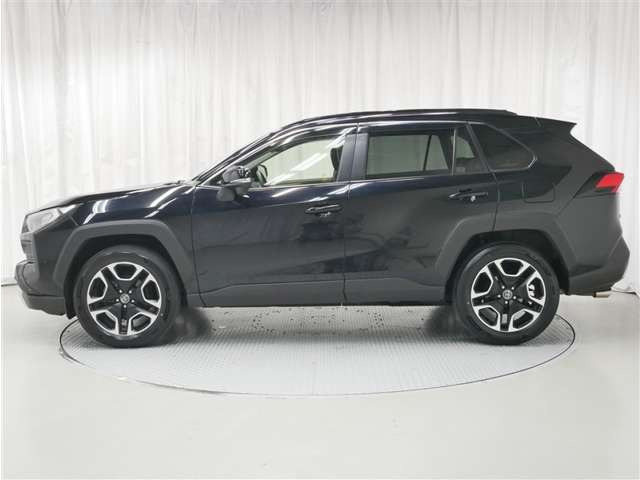 RAV42.0 アドベンチャー 4WD