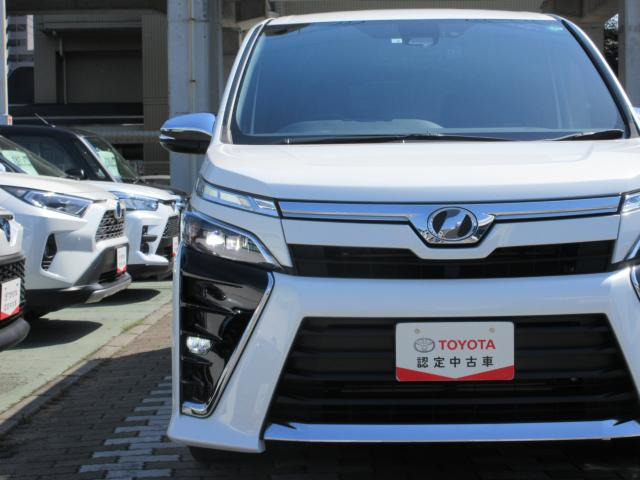 ヴォクシー2.0 ZS 煌