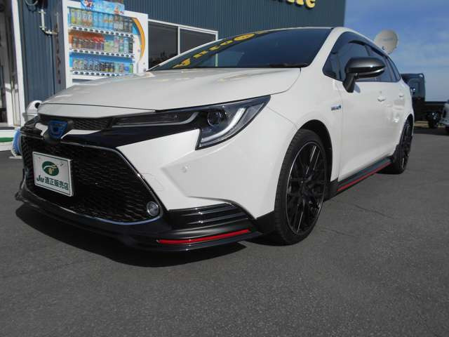 カローラツーリング1.8 ハイブリッド W×B E-Four 4WD