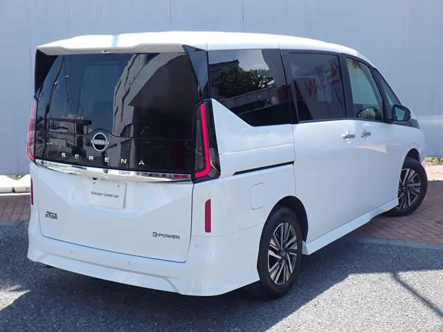 セレナ1.4 e-POWER ハイウェイスターV