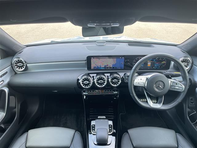 CLAクラスCLA200d AMGライン