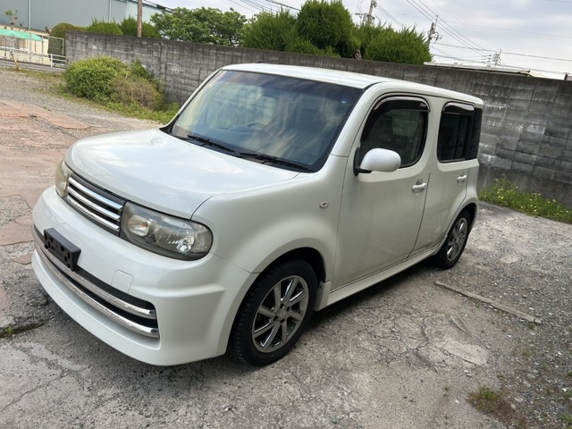 キューブ1.5 ライダー ブラックライン 4WD