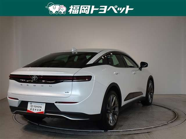 クラウンクロスオーバー2.5 G アドバンスト レザー パッケージ E-Four 4WD