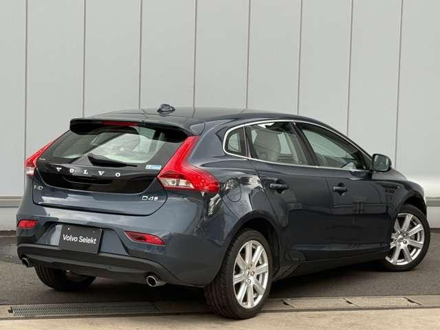 V40D4 インスクリプション ディーゼル